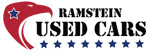 Ramstein Used Cars Logo von Ramstein Used Cars mit einem stilisierten roten Adlerkopf, der einen blauen Stern enthält, und sieben blauen Sternen darunter.