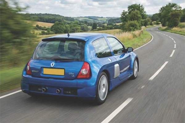 Renault Clio V6